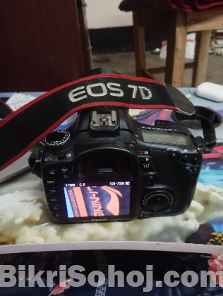 Canon 7d camera with 55-250 stm lense